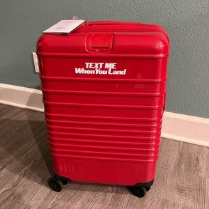 BEIS The Carry-On Roller in Text Me Red